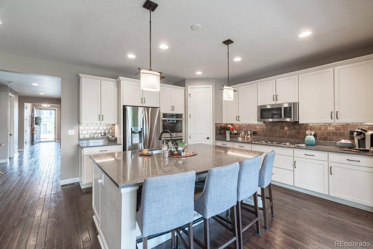 Erie, CO 80516,565 Pikes View DR