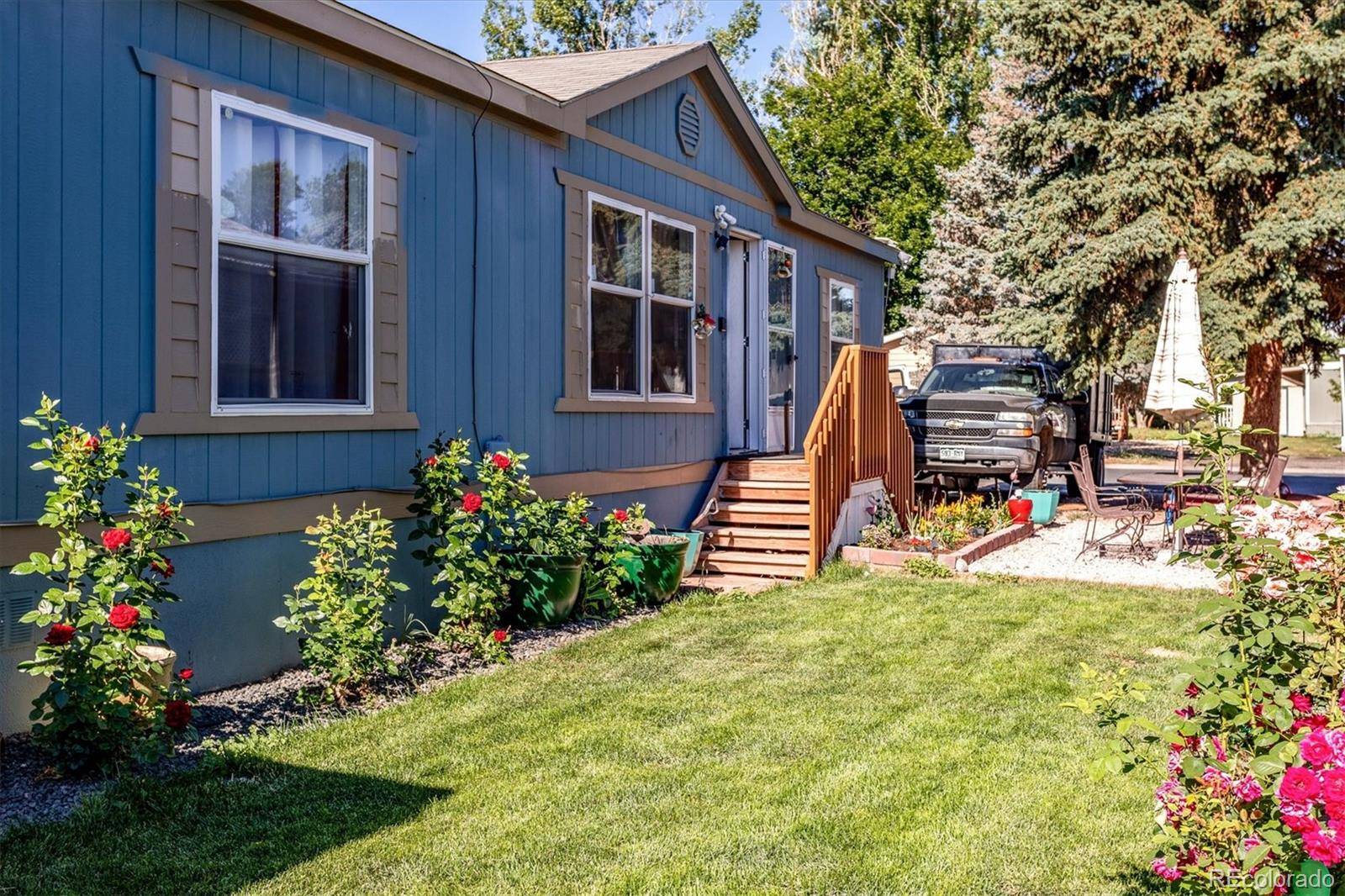 Lafayette, CO 80026,720 Meadowlark DR