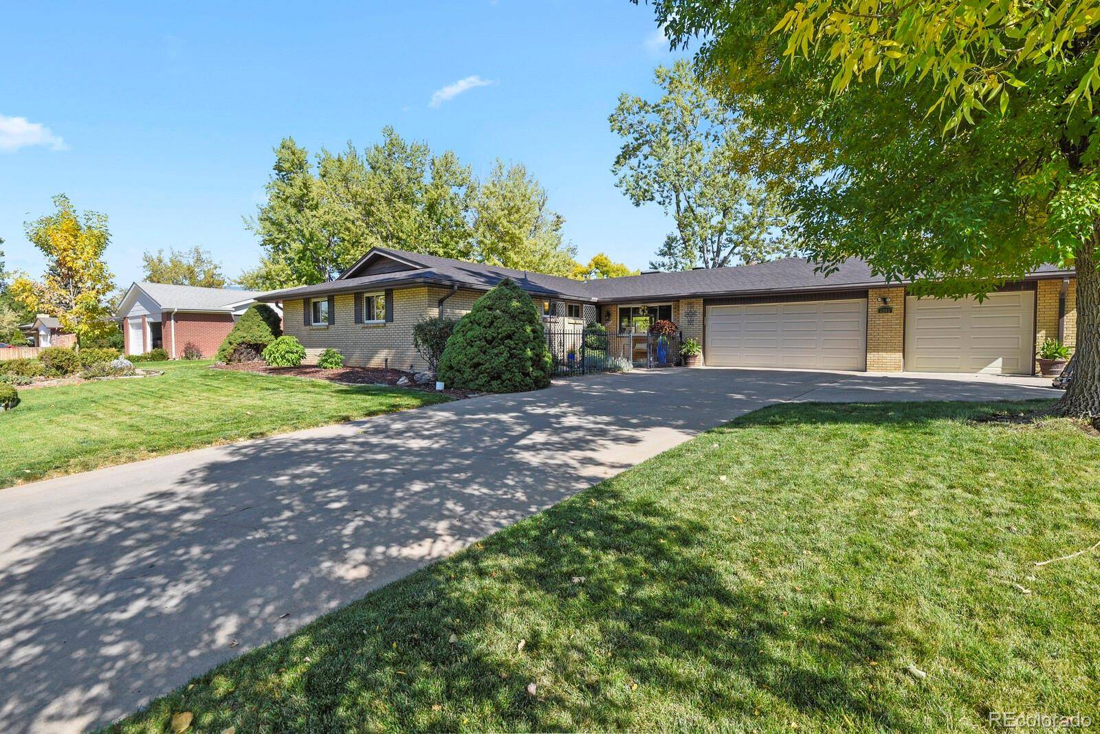 Centennial, CO 80121,6392 S Lafayette ST