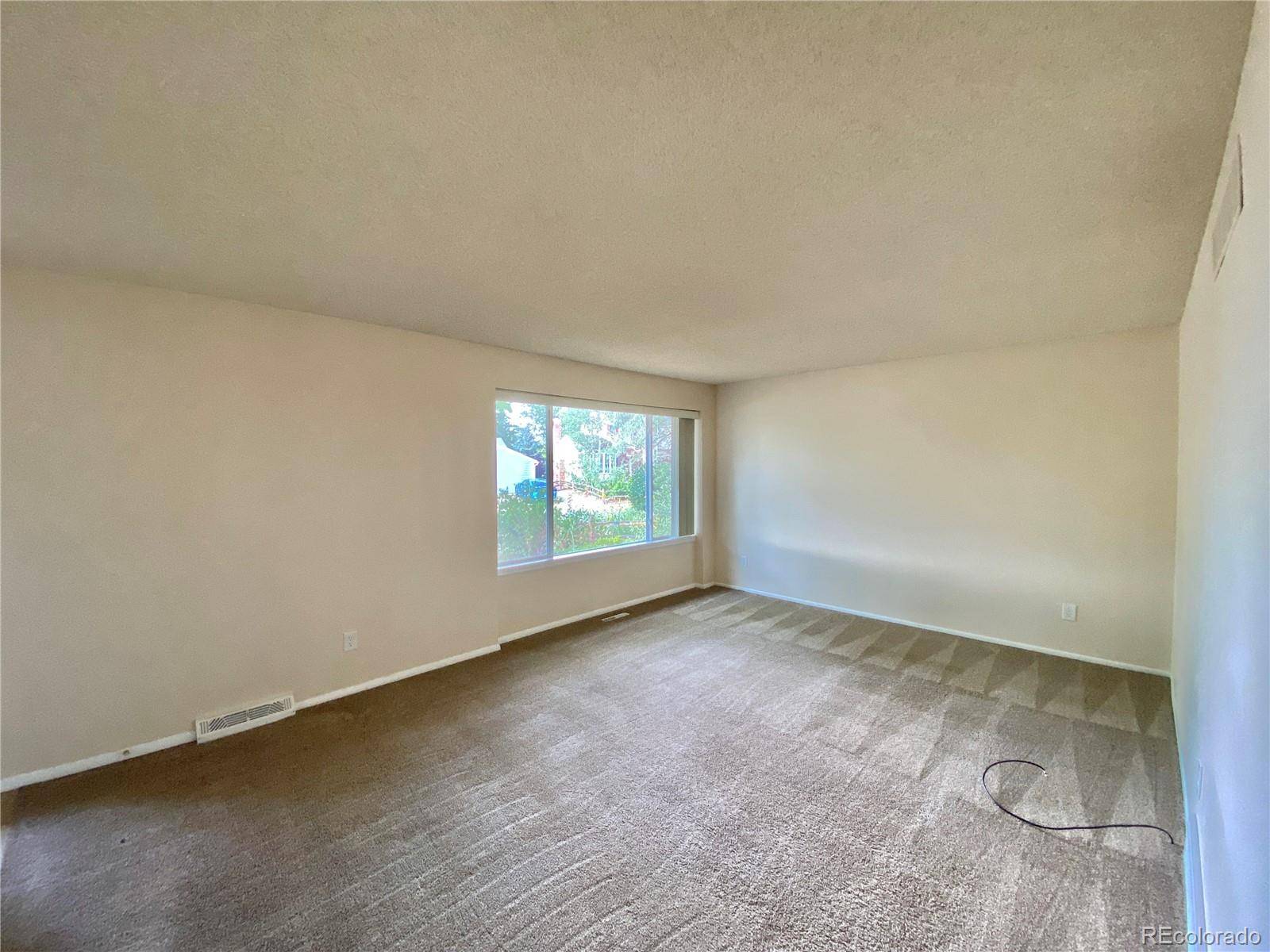 Littleton, CO 80127,10043 W Lake DR