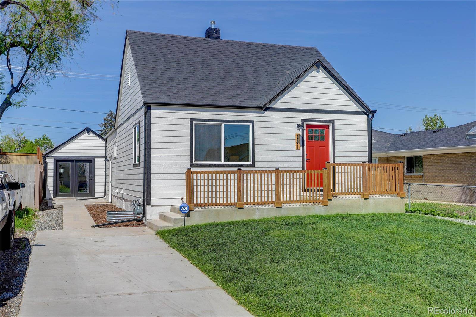 Denver, CO 80219,141 S Knox CT