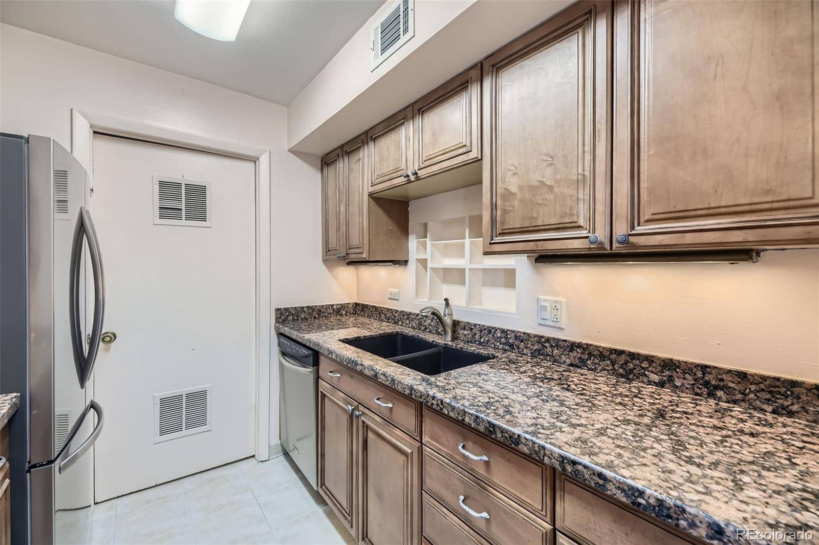 Lakewood, CO 80227,2557 S Dover ST #25