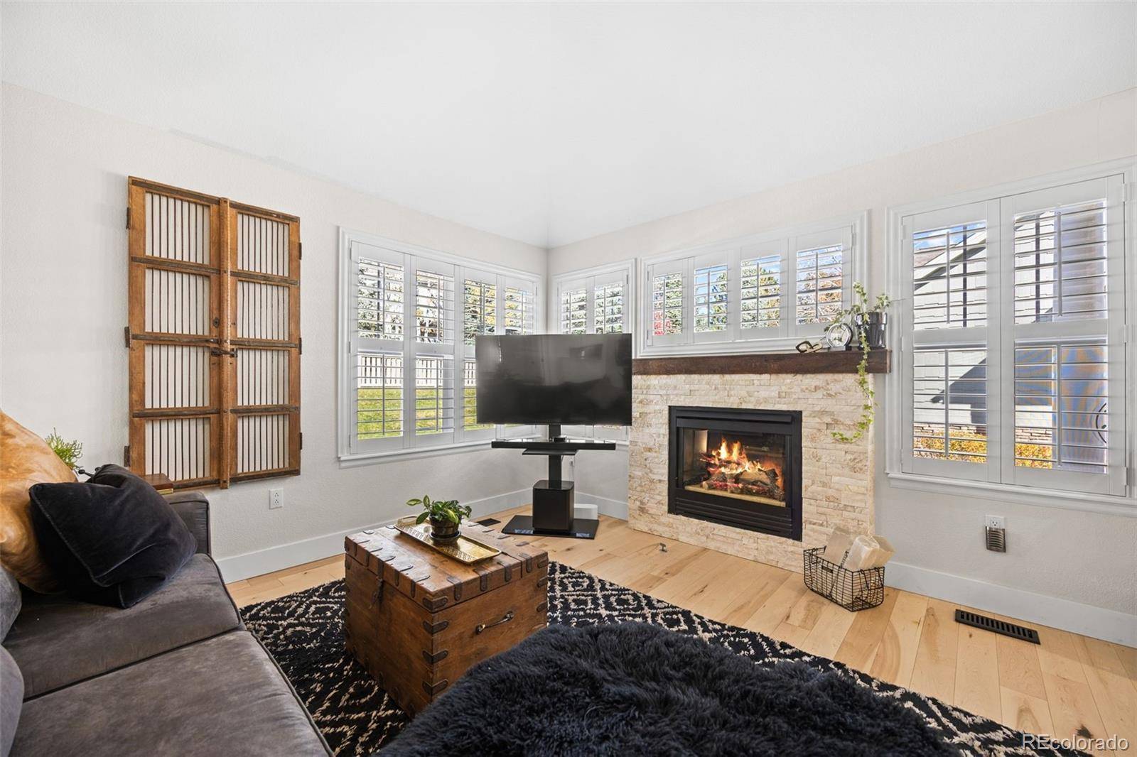 Arvada, CO 80004,6312 Deframe WAY