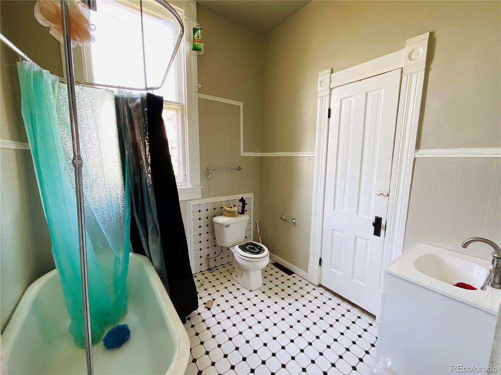 Pueblo, CO 81004,1143 E Evans AVE