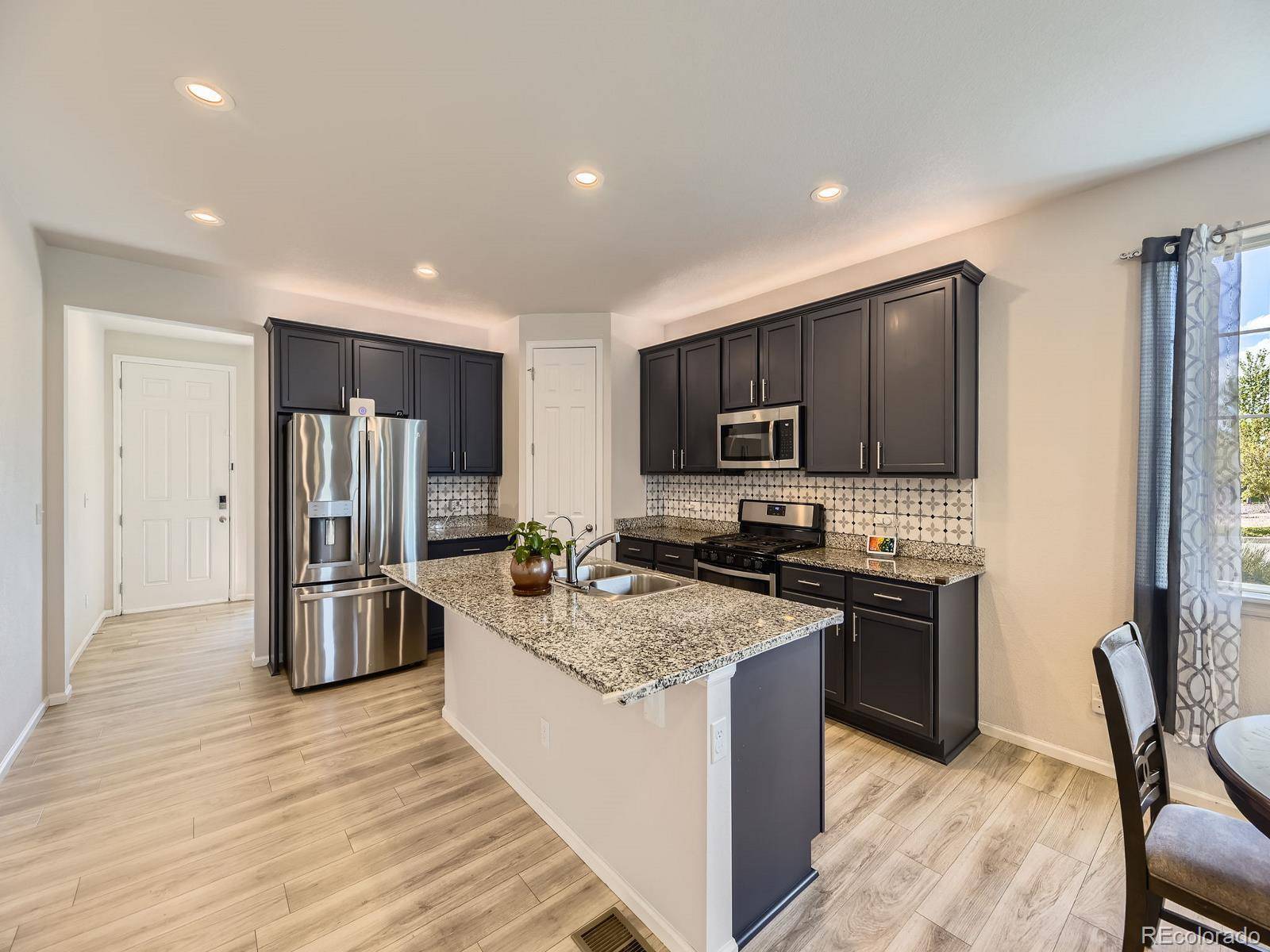 Castle Rock, CO 80108,917 White Leaf CIR