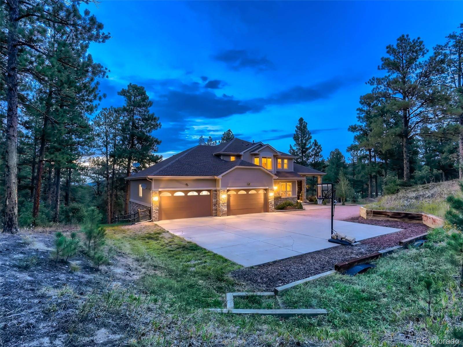 Larkspur, CO 80118,1803 Lake DR