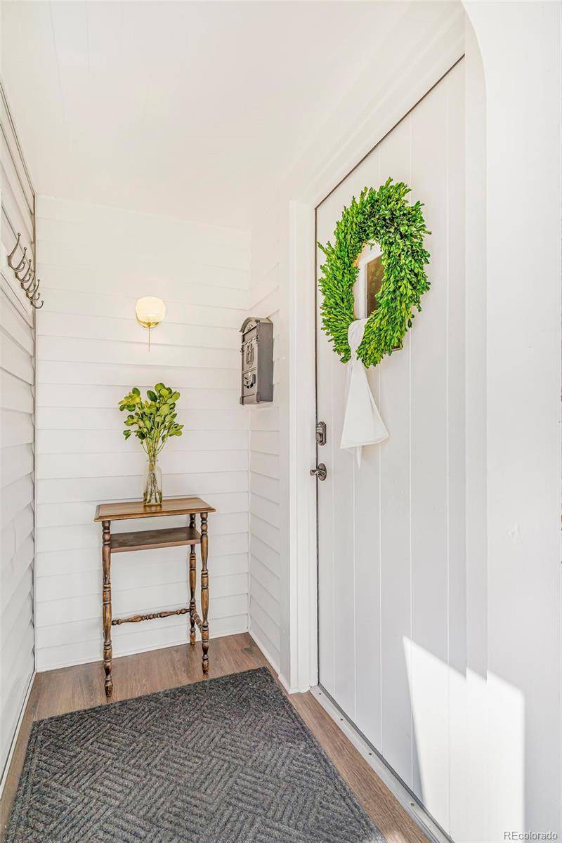 Longmont, CO 80501,821 Collyer ST