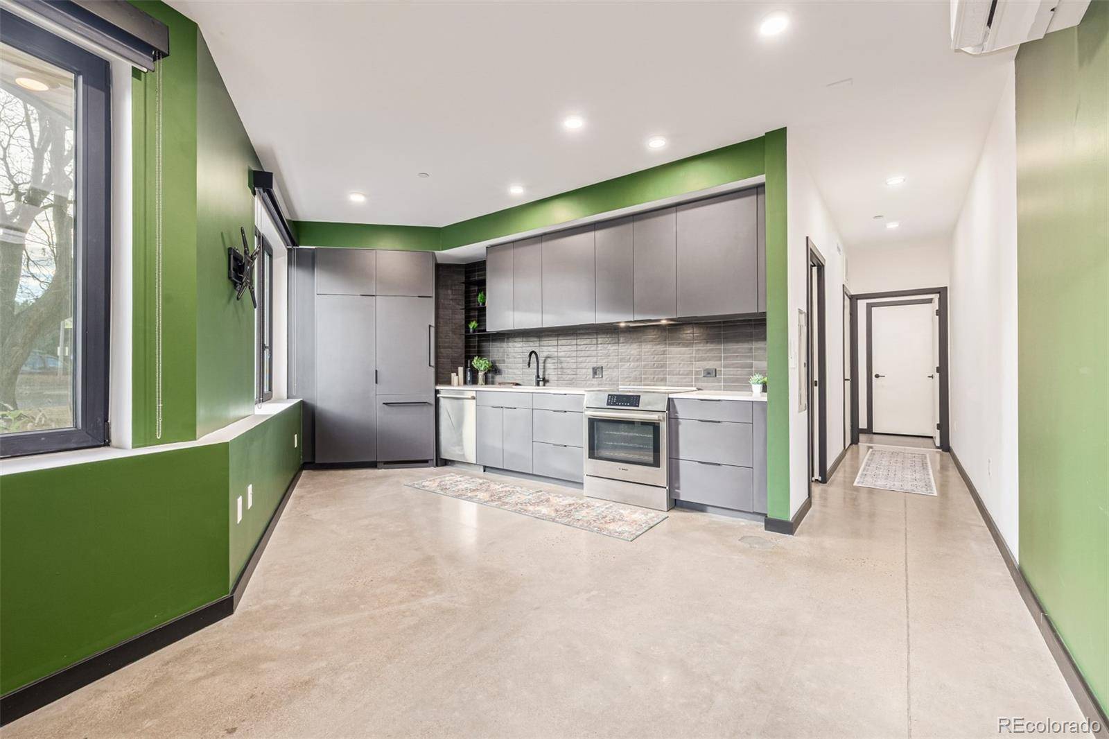 Denver, CO 80218,1601 Park AVE #106