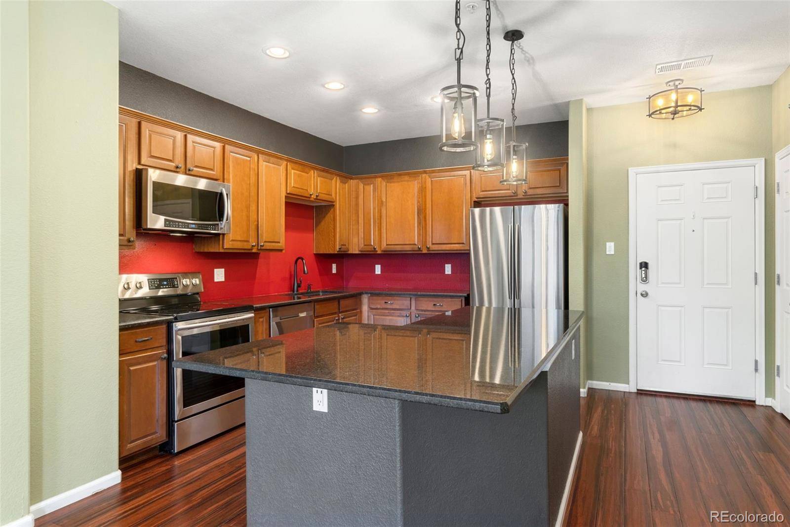 Denver, CO 80230,9633 E 5th AVE #10208