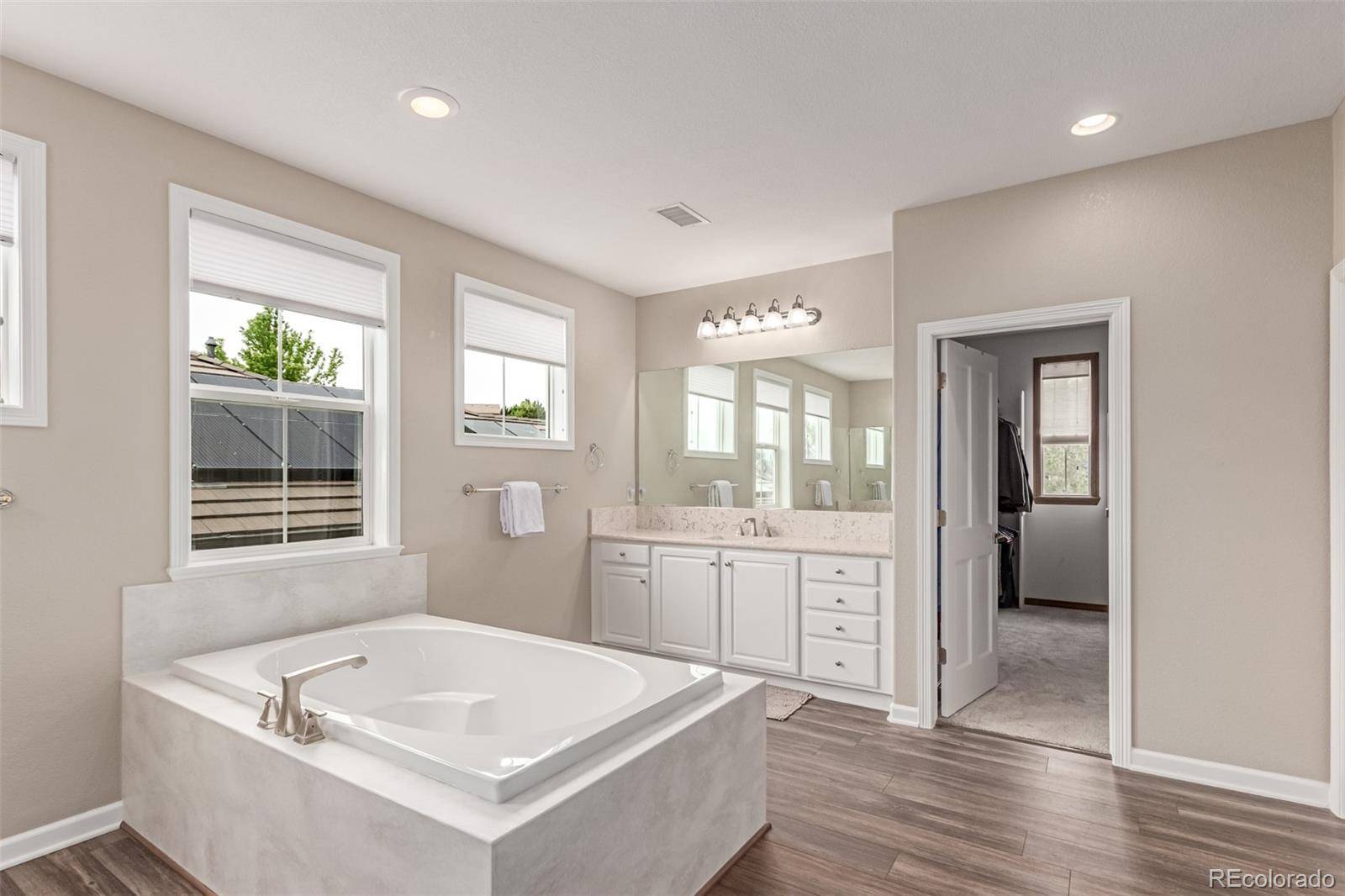 Highlands Ranch, CO 80129,8993 Stonecrest WAY