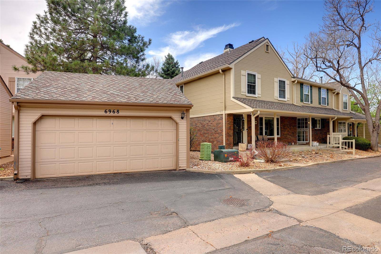 Centennial, CO 80112,6968 E Briarwood CIR