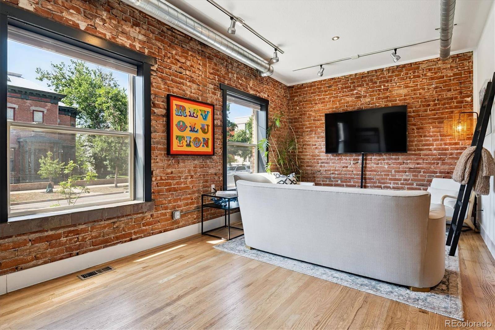 Denver, CO 80205,2524 Champa ST #4