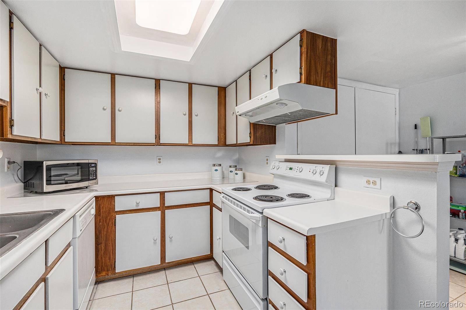 Aurora, CO 80017,17053 E Tennessee DR #212