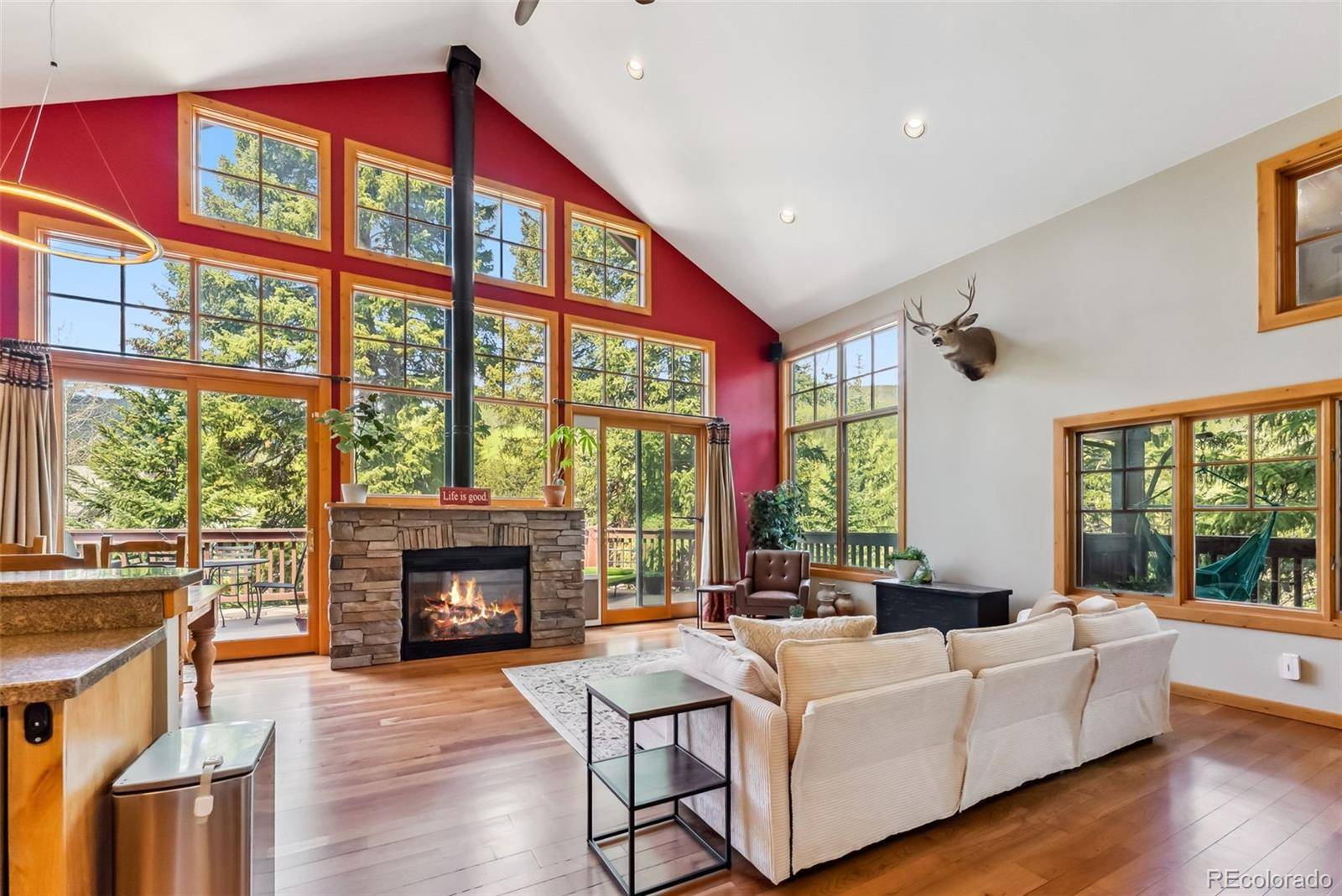 Breckenridge, CO 80424,960 Whispering Pines LN