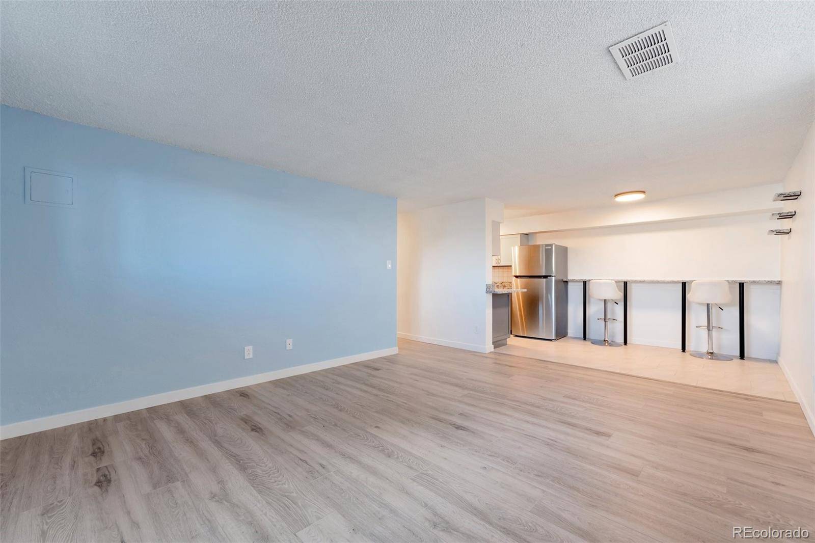 Denver, CO 80237,7335 E Quincy AVE #104