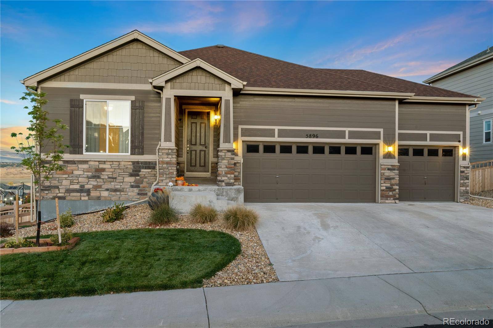 Castle Rock, CO 80108,5896 Backbarn DR