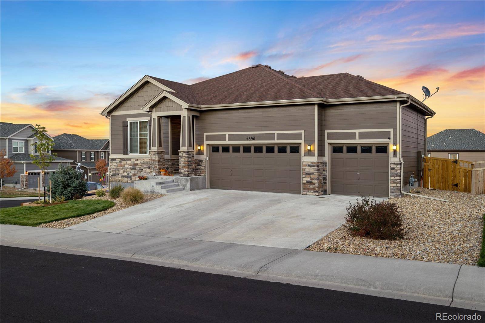 Castle Rock, CO 80108,5896 Backbarn DR