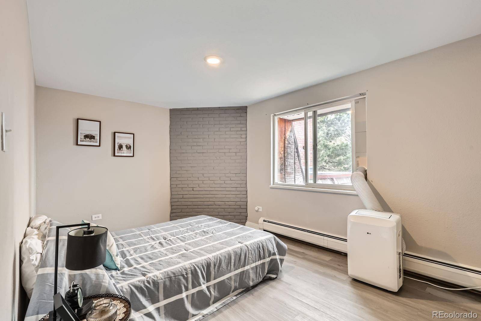 Denver, CO 80222,5491 E Warren AVE #224