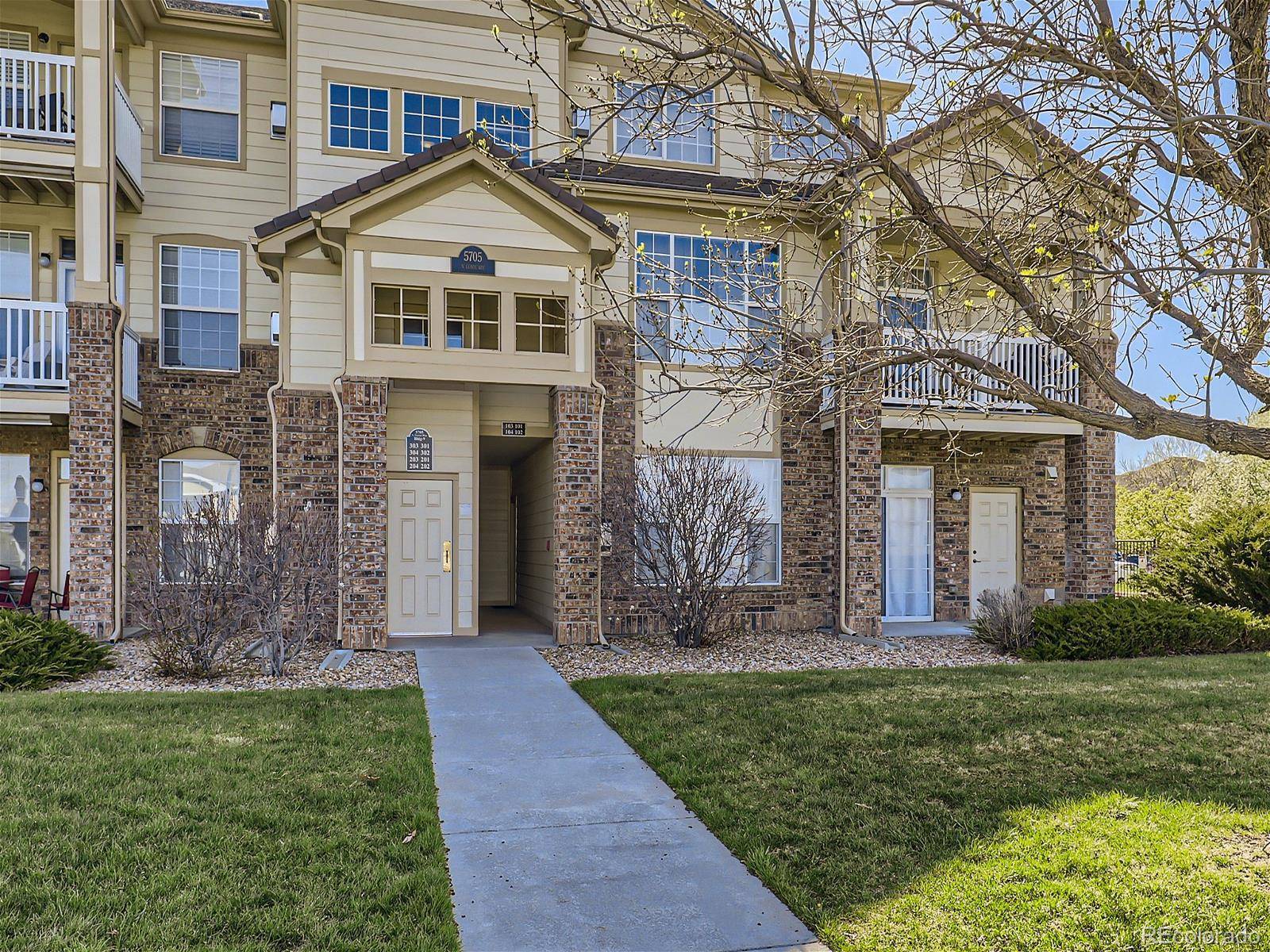 Aurora, CO 80019,5705 N Genoa WAY #204