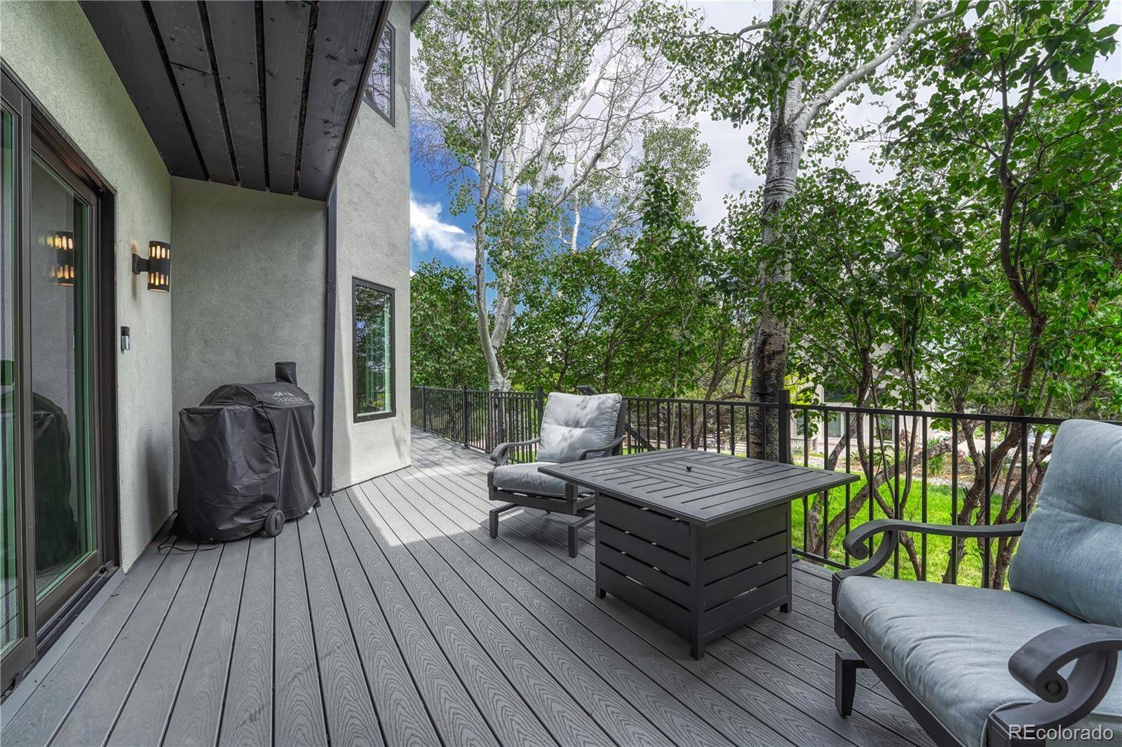 Colorado Springs, CO 80919,1915 Hunters Point LN