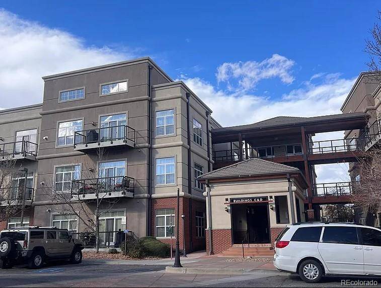 Englewood, CO 80111,5677 S Park PL #C204