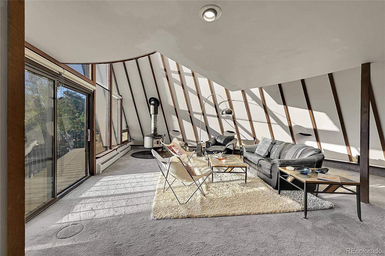 Golden, CO 80401,560 Lindsey RD