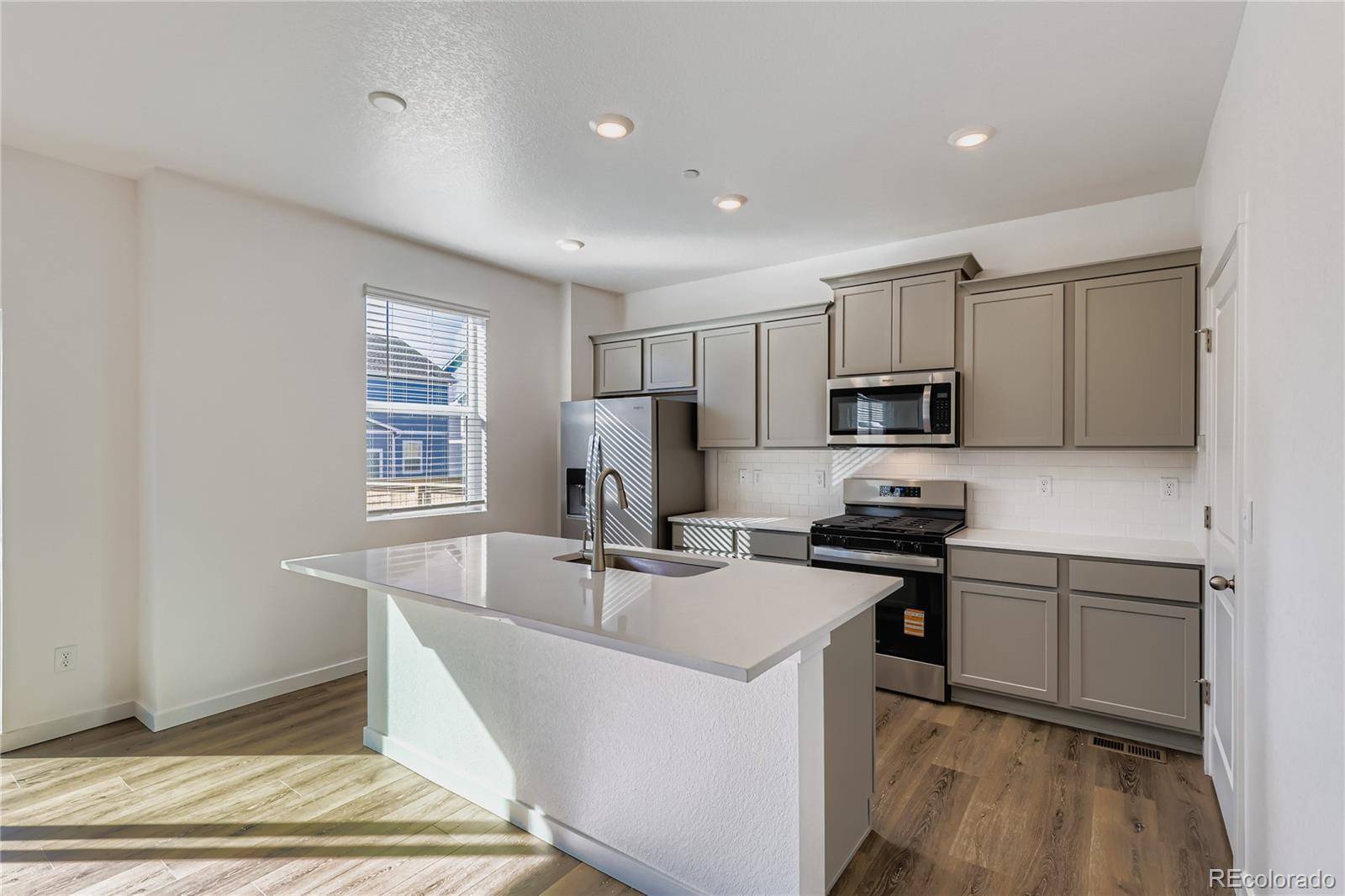 Commerce City, CO 80022,9935 Ceylon CT