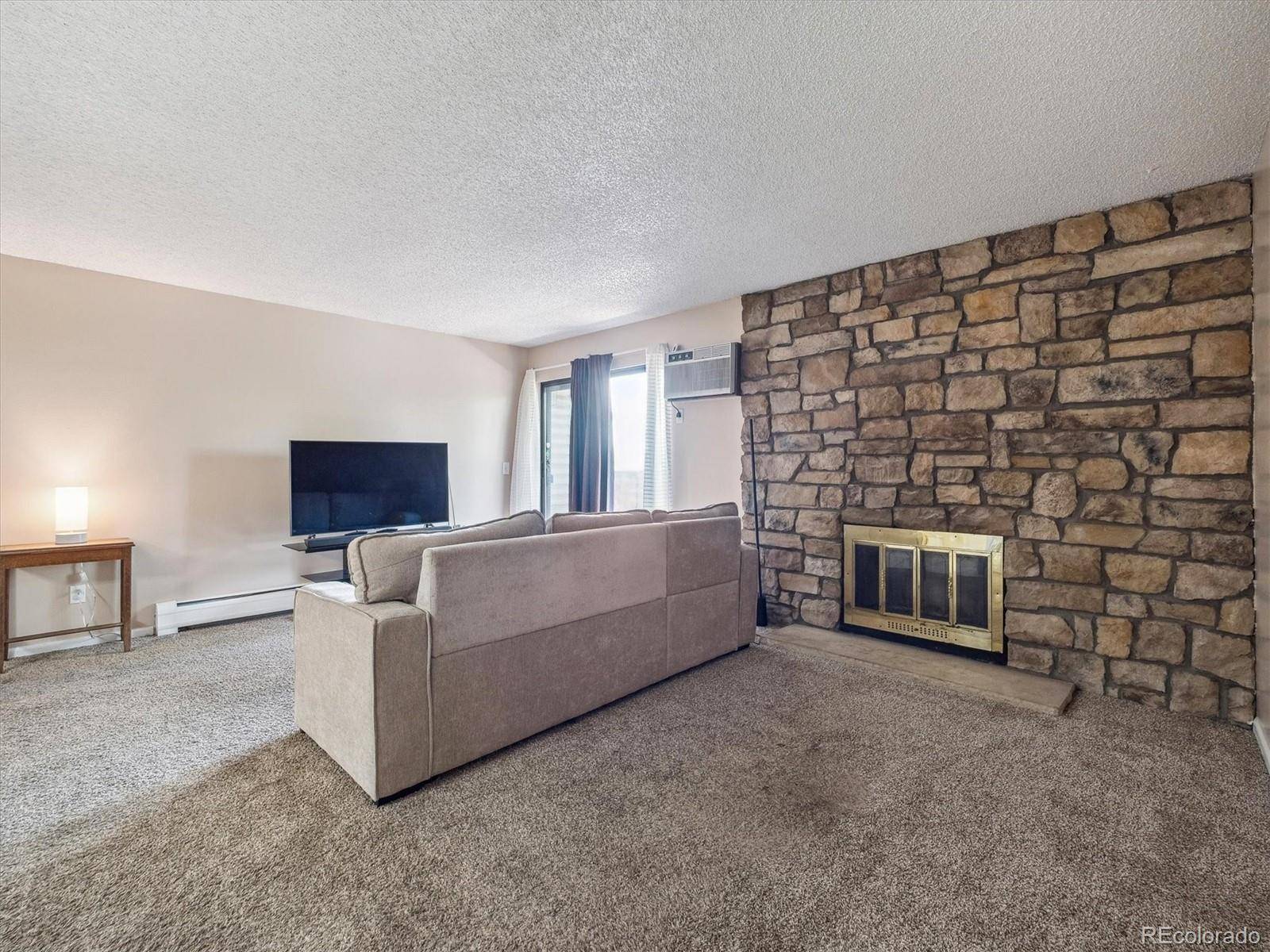 Lakewood, CO 80226,381 S Ames ST #G101