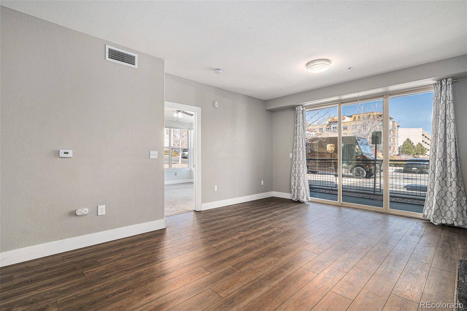 Englewood, CO 80112,9039 E Panorama CIR #C201