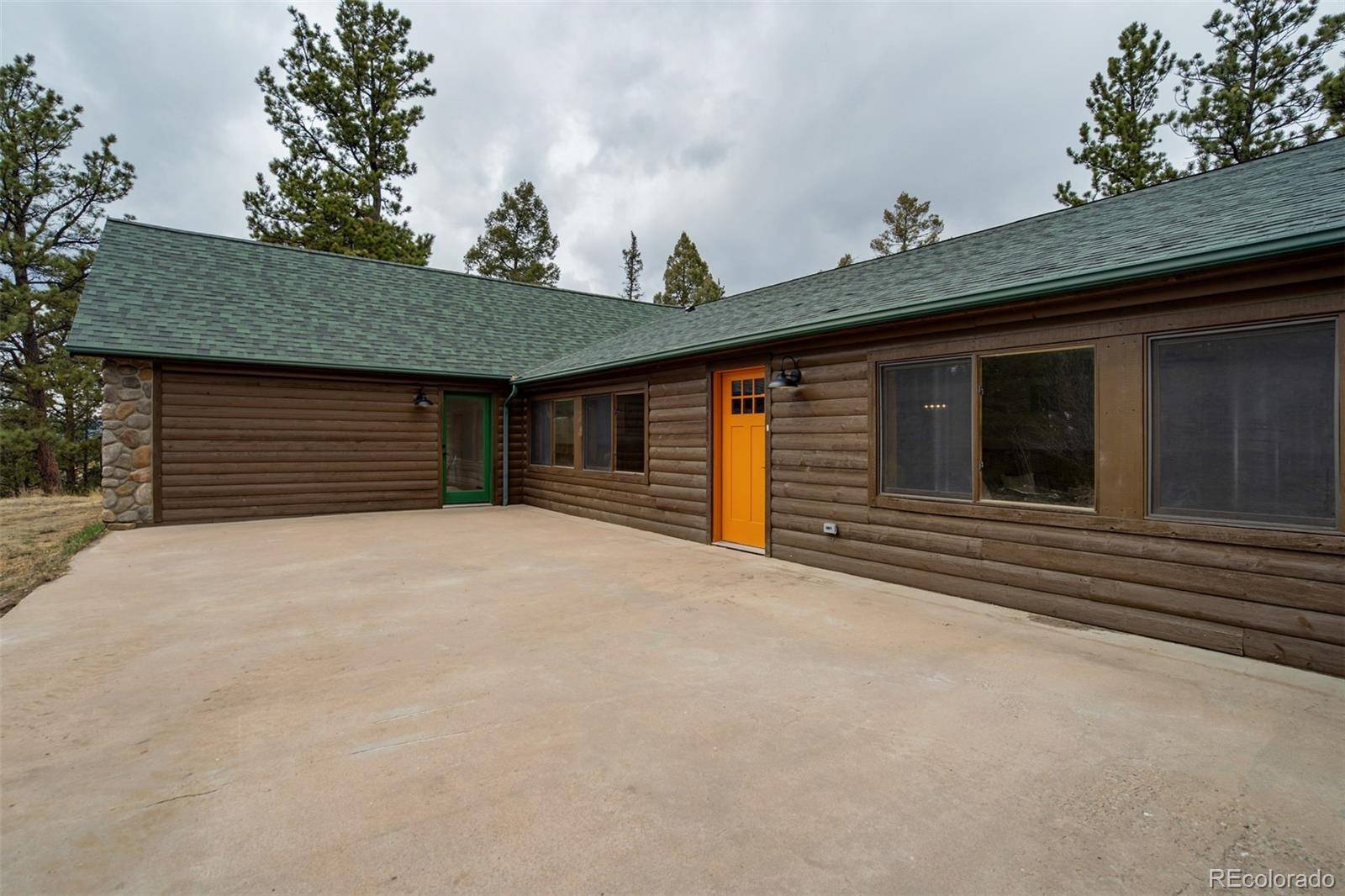 Florissant, CO 80816,1324 Upper Twin Rocks RD