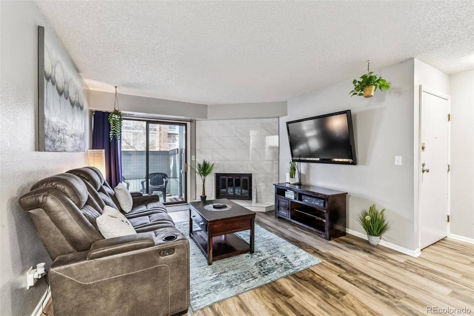 Aurora, CO 80011,14226 E 1st DR #A09