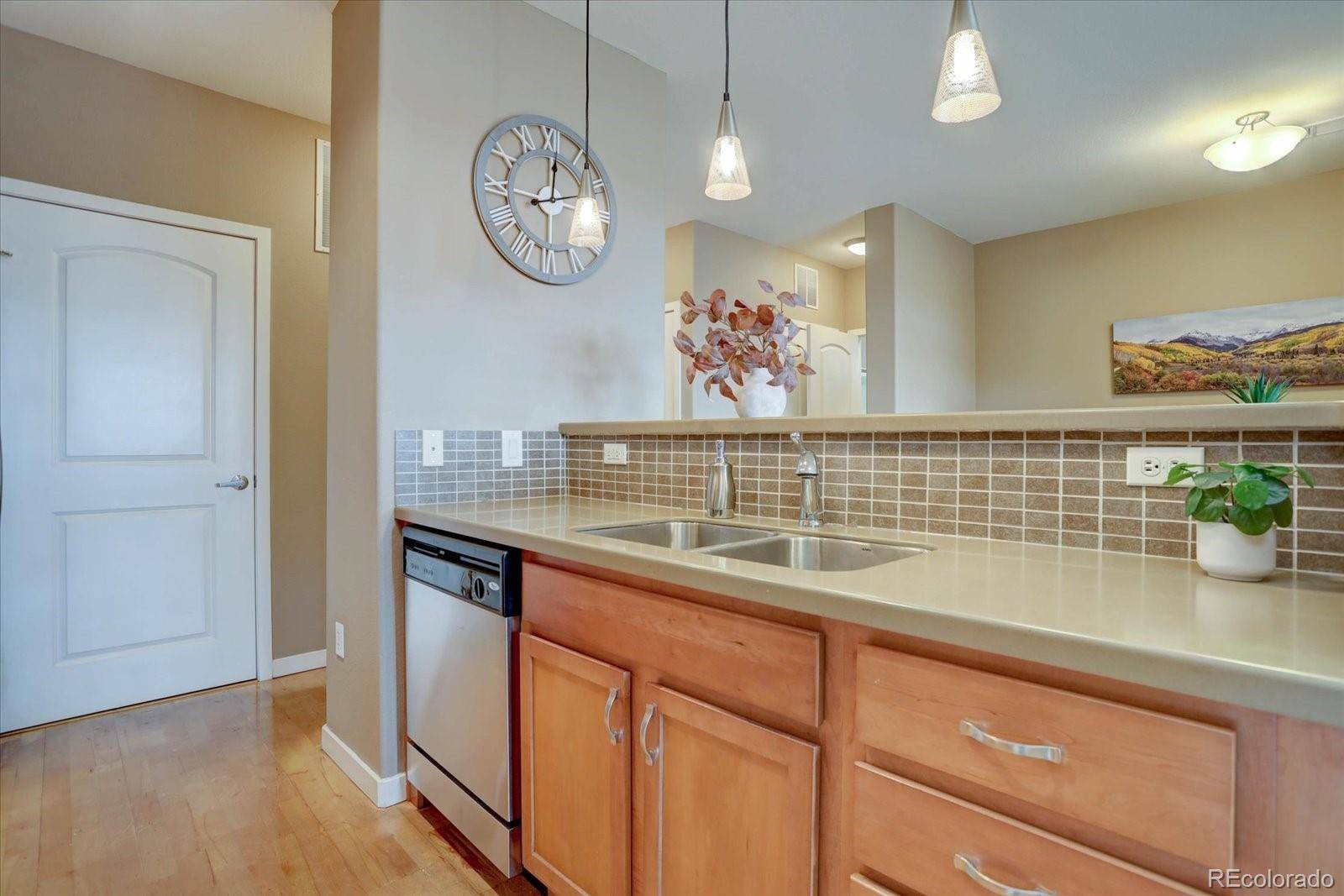 Broomfield, CO 80020,13456 Via Varra #317