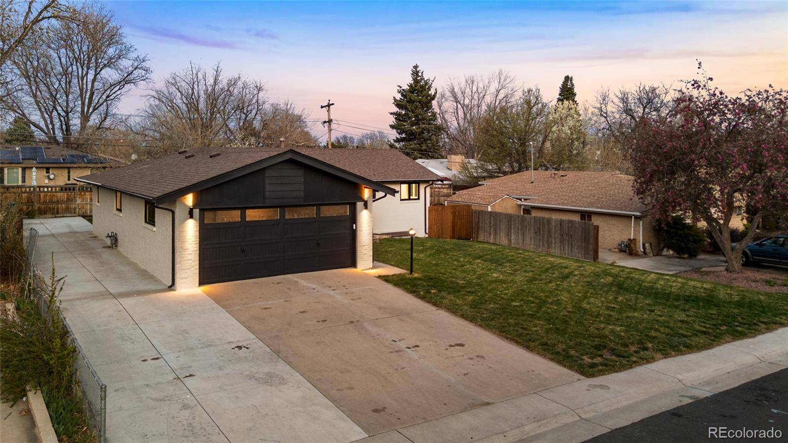 Arvada, CO 80004,6142 Dudley CT