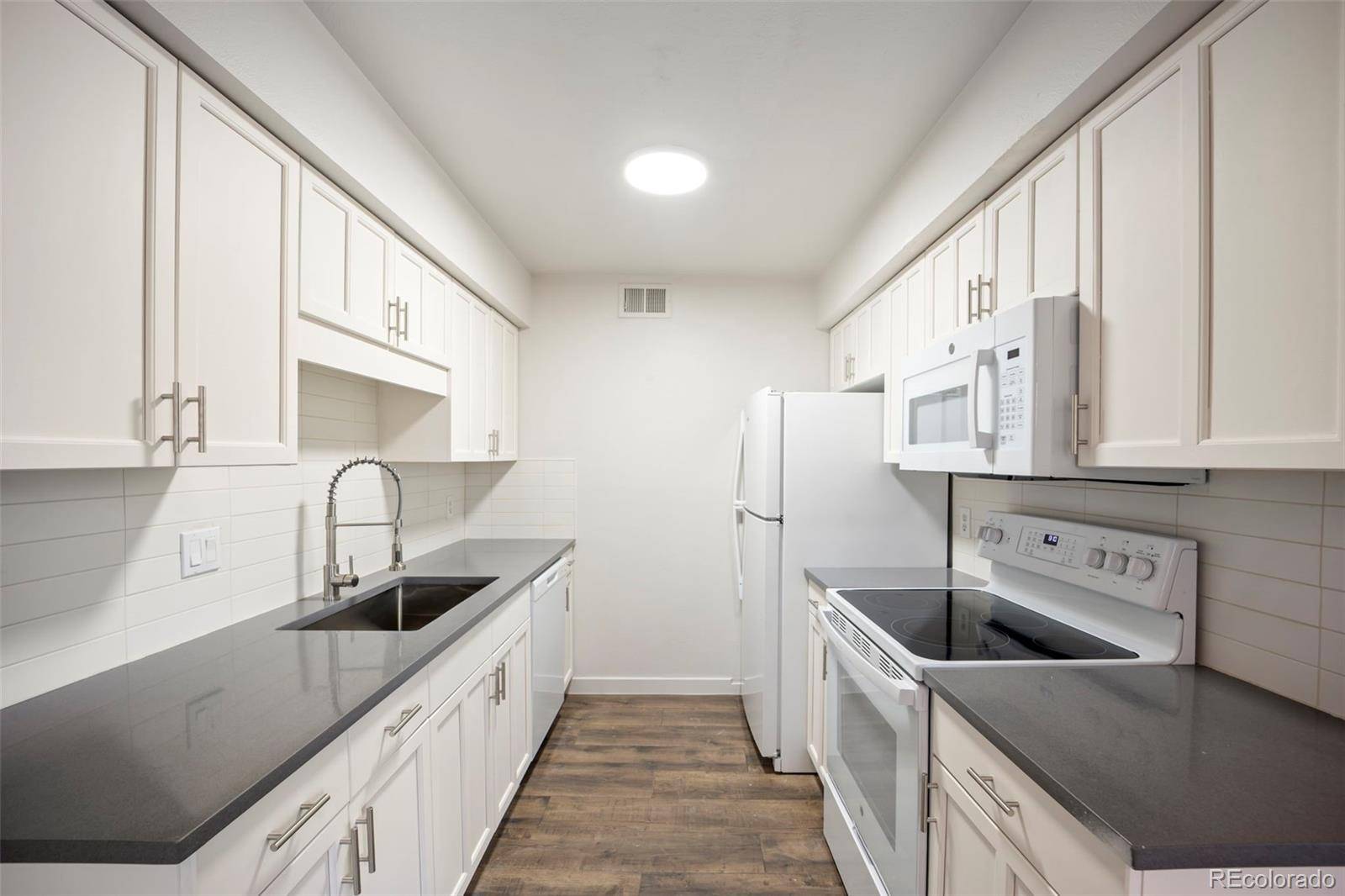 Denver, CO 80231,7665 E Eastman AVE #C101