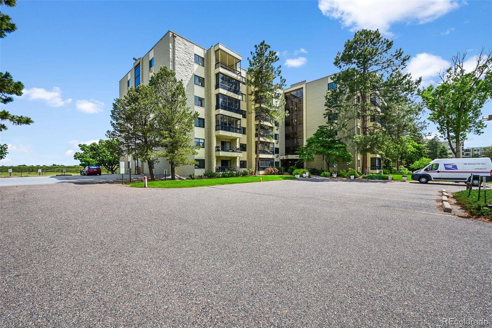Aurora, CO 80014,13902 E Marina DR #303