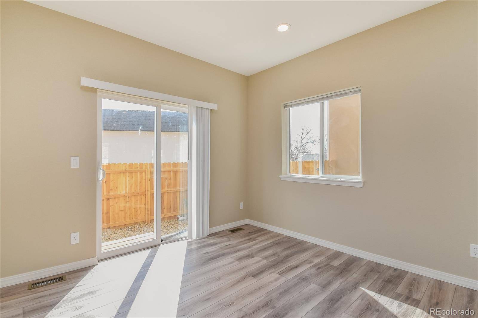 Colorado Springs, CO 80907,4441 Light VW