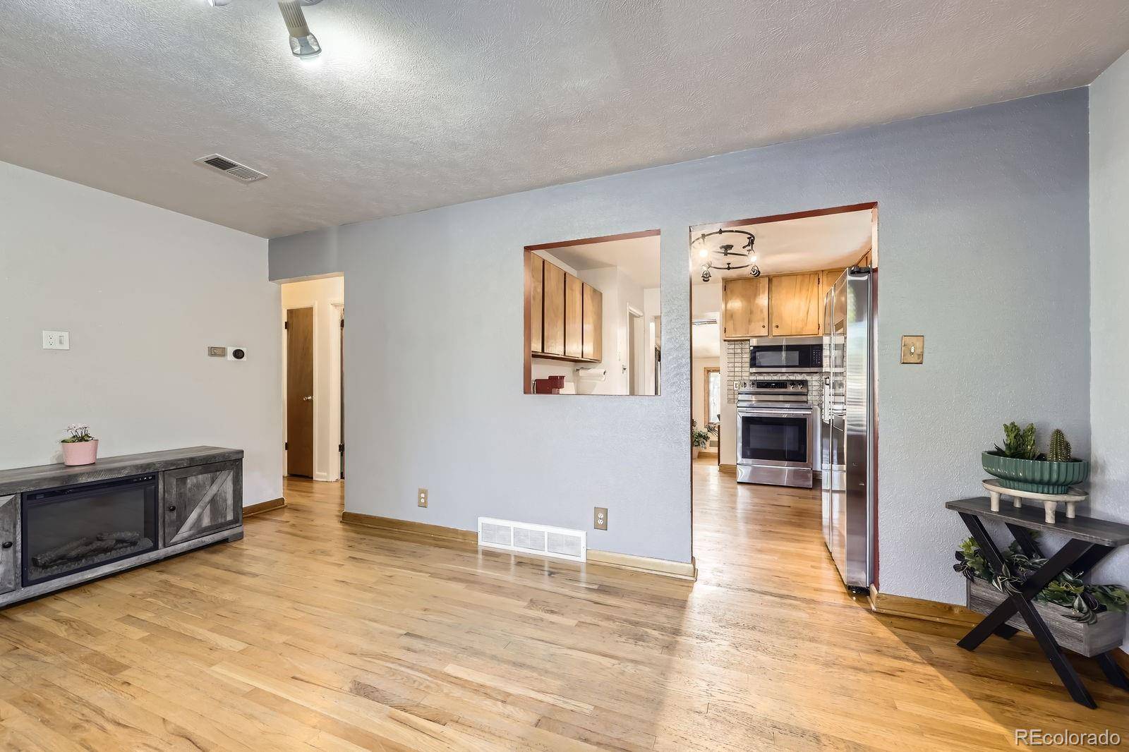 Denver, CO 80221,7875 Cyd DR