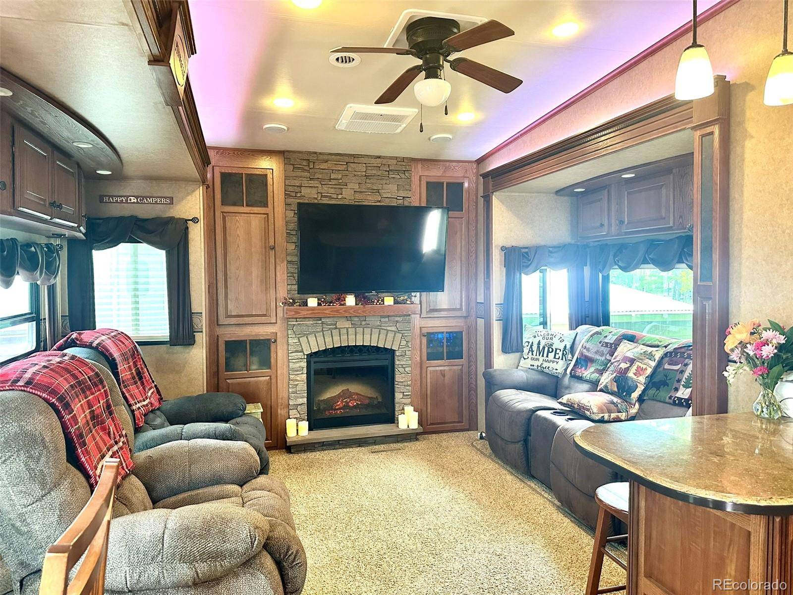 Hartsel, CO 80440,65 Spike WAY