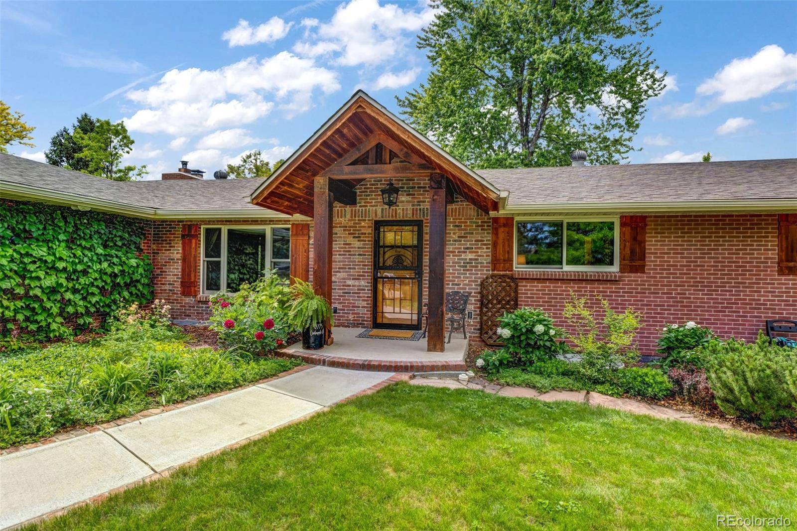 Golden, CO 80401,2775 Crabapple RD