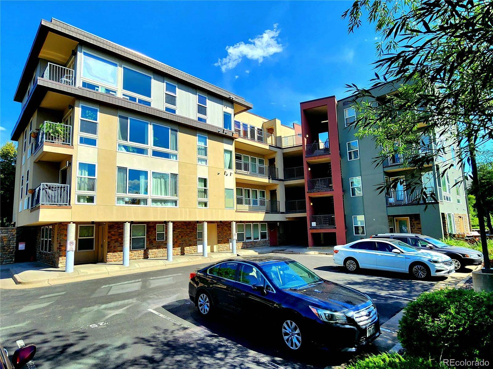 Littleton, CO 80120,5201 S Fox ST #105