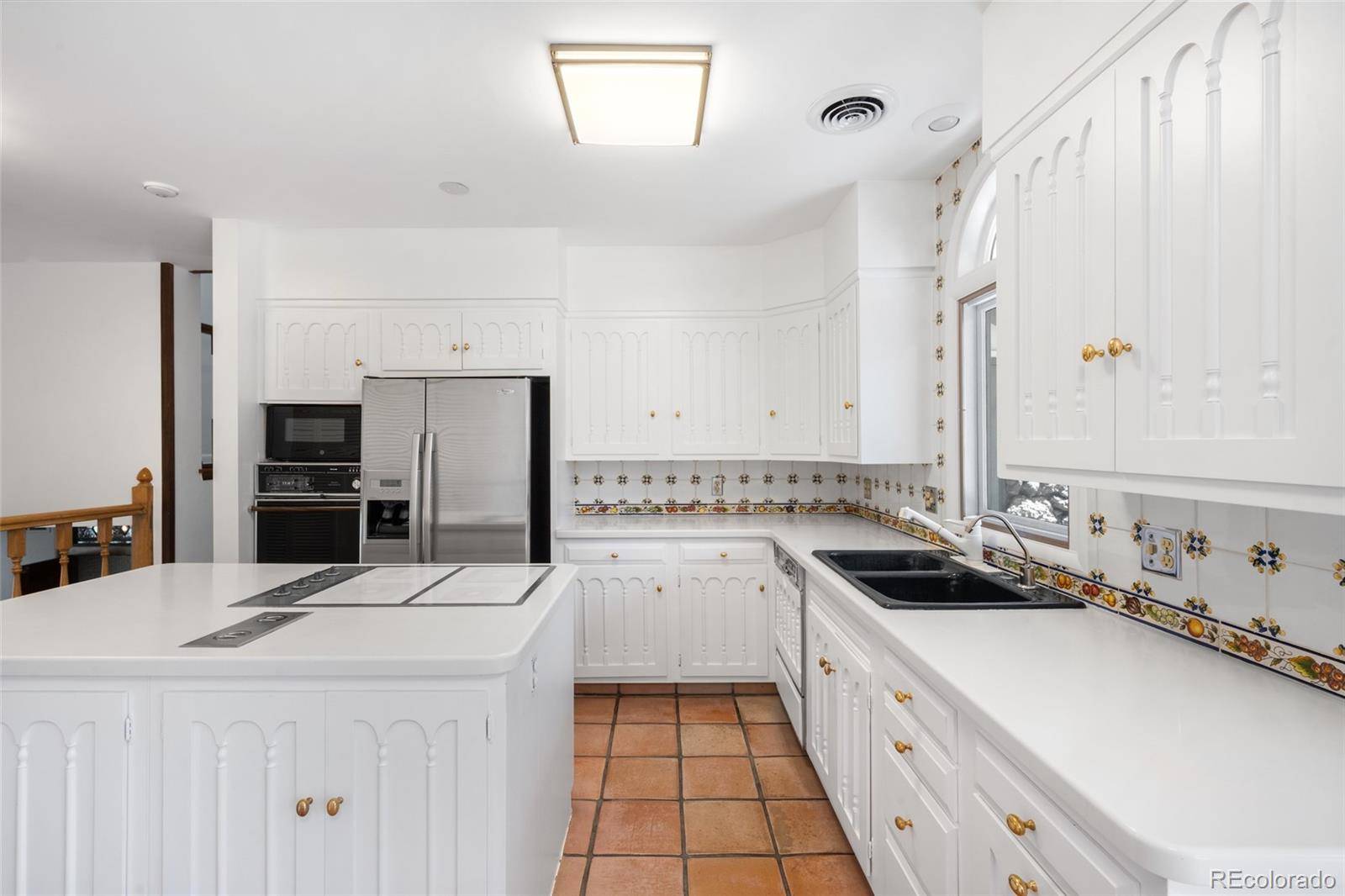 Englewood, CO 80113,6 Martin LN