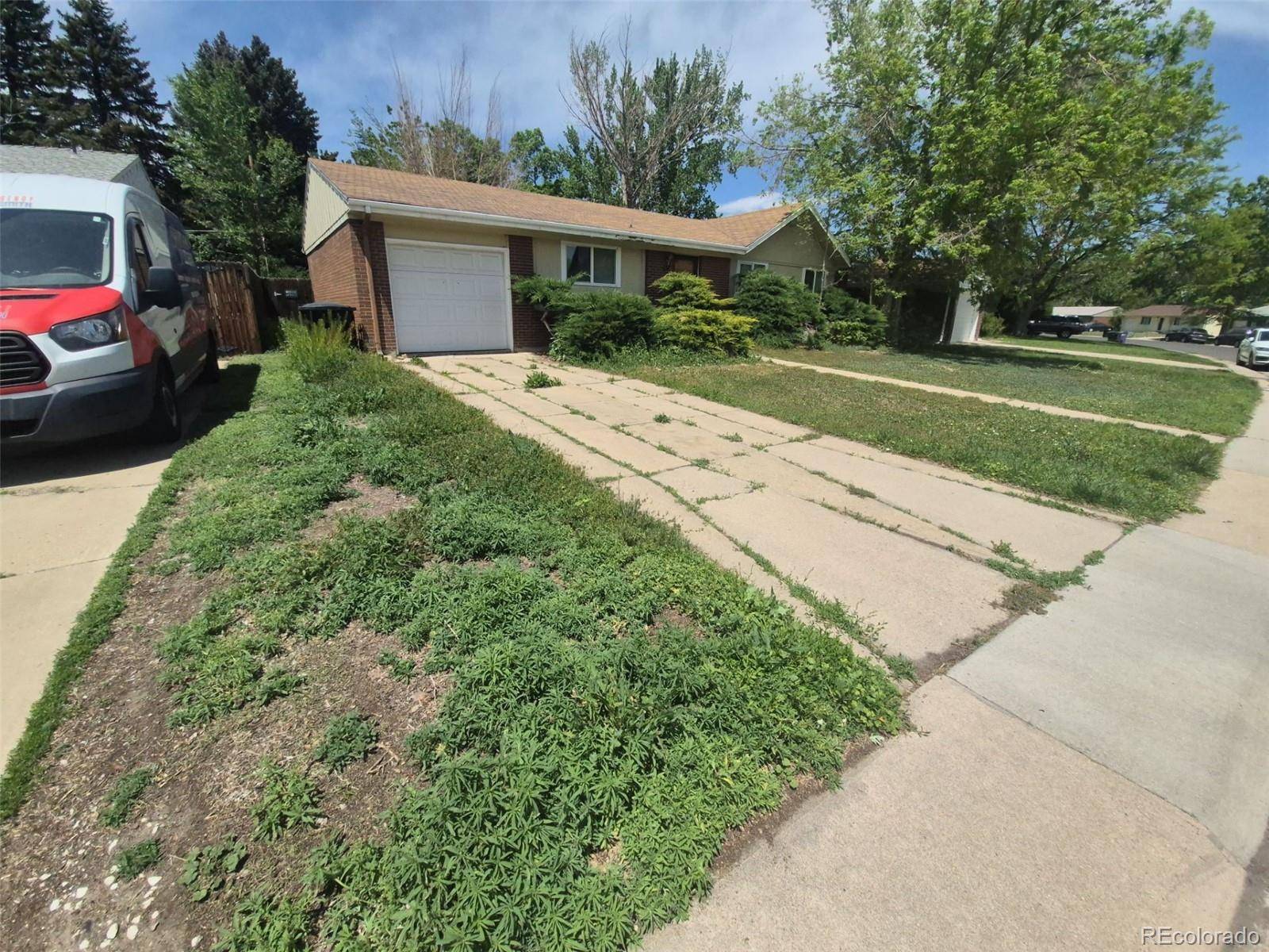 Denver, CO 80246,867 S Grape ST