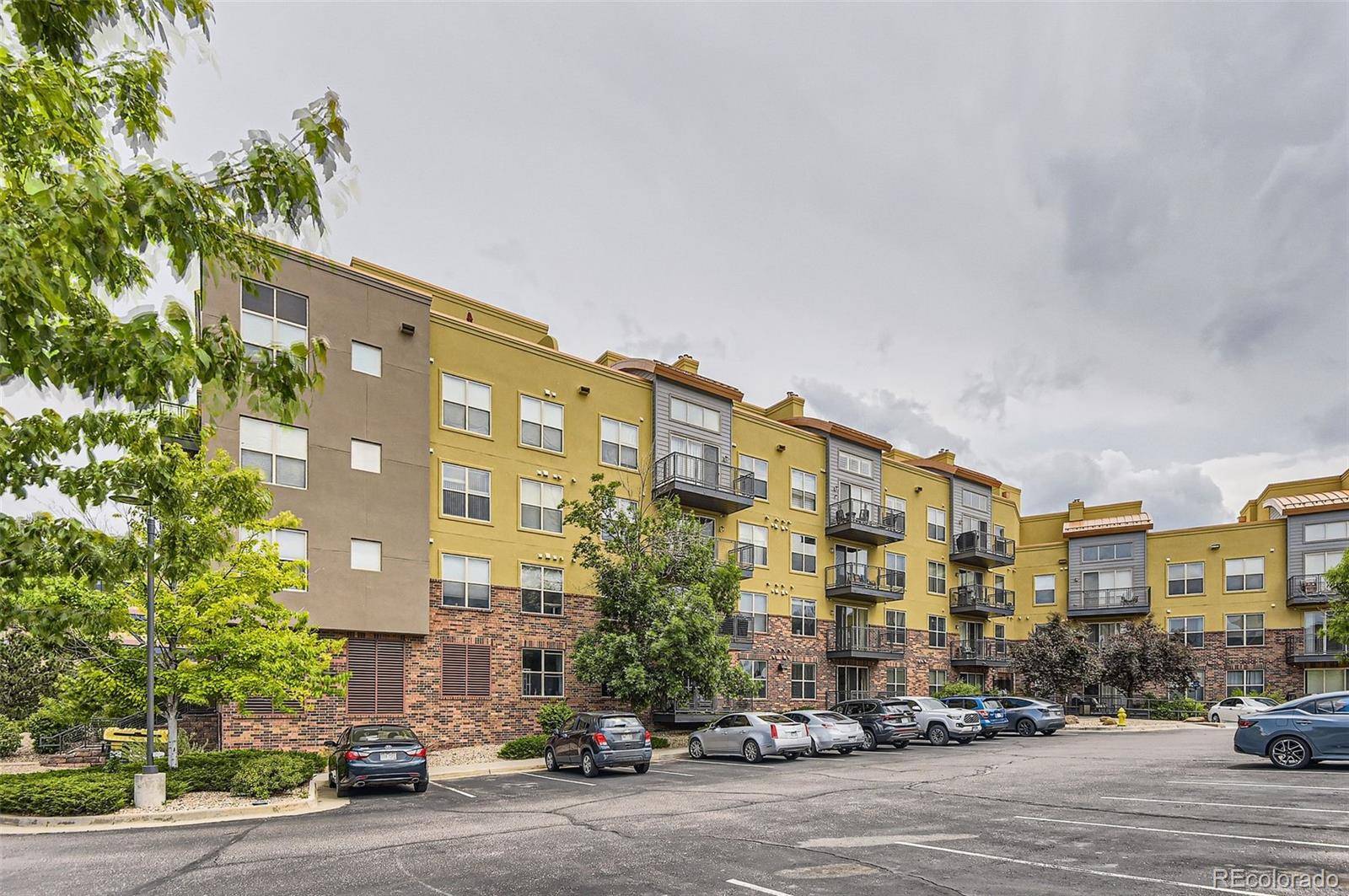 Englewood, CO 80112,9019 E Panorama CIR #D504
