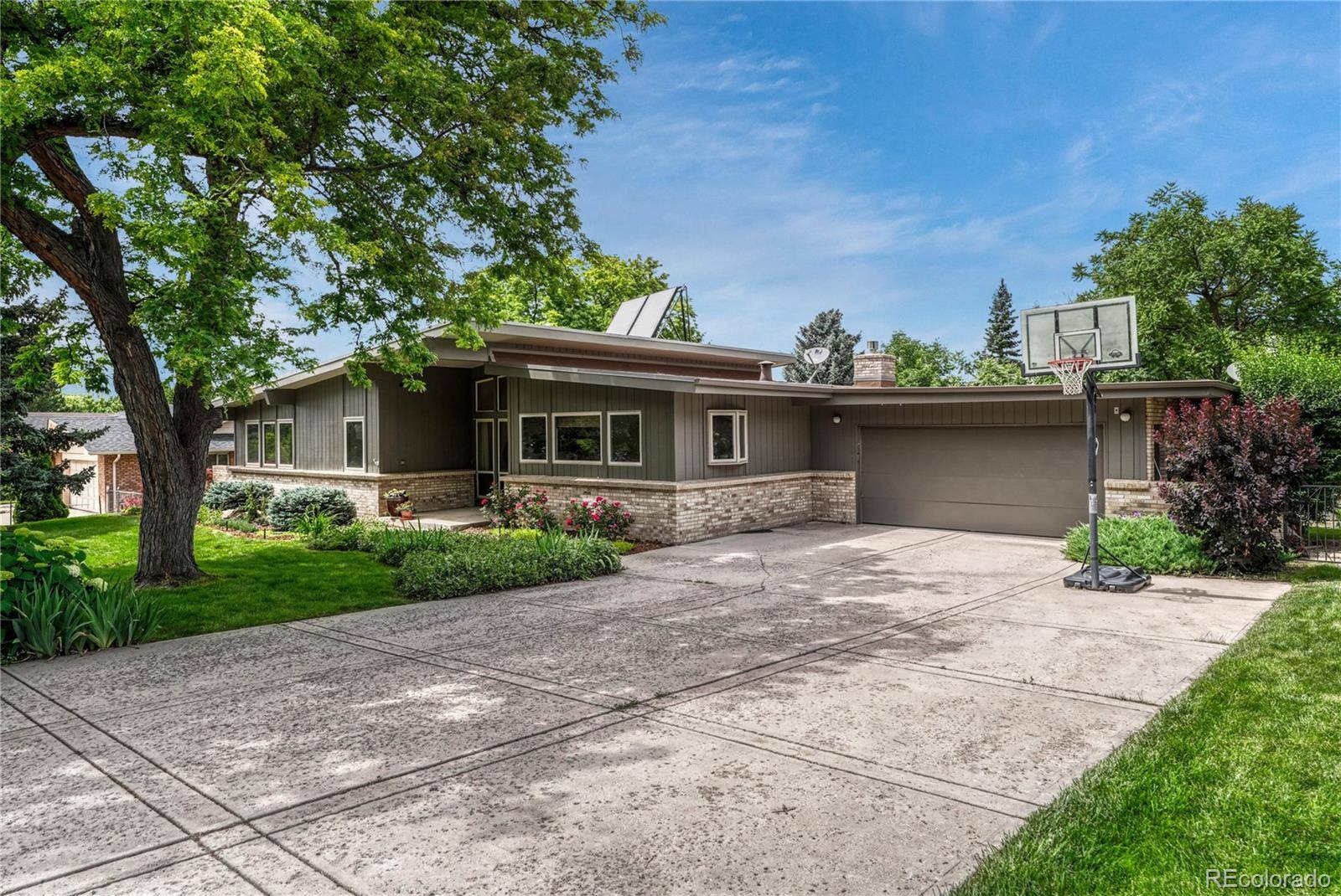 Wheat Ridge, CO 80215,5 Hillside DR