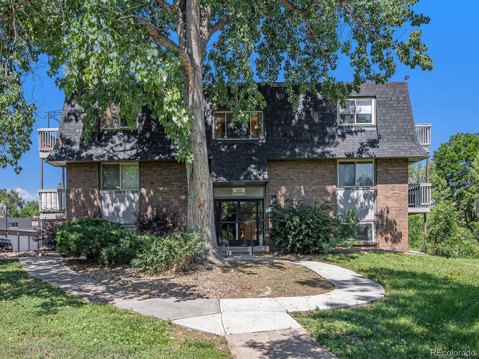 Centennial, CO 80122,309 E Highline CIR #104