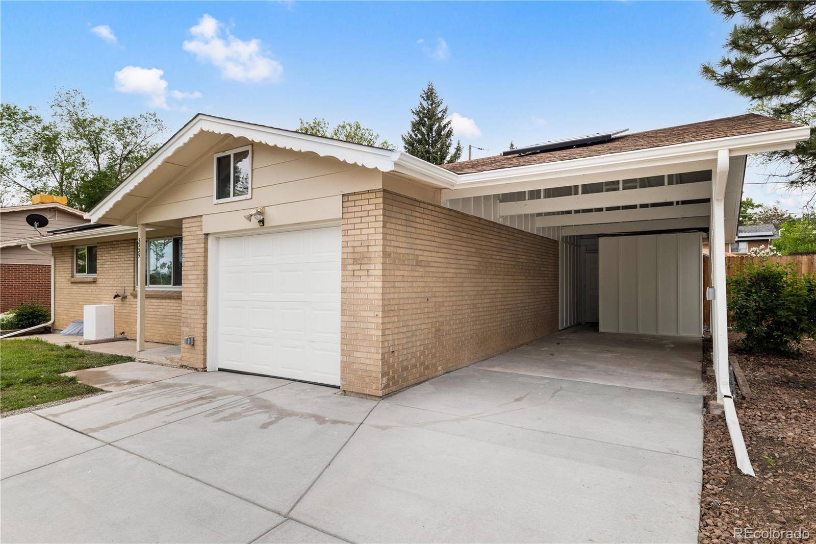 Arvada, CO 80002,5329 Flower CIR