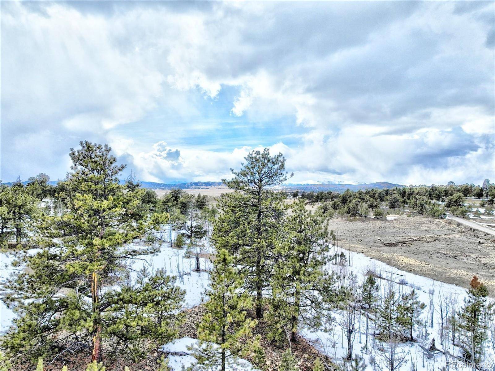 Hartsel, CO 80449,928 Grand Teton DR