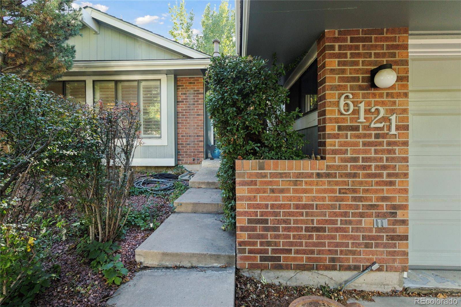 Centennial, CO 80121,6121 S Forest CT