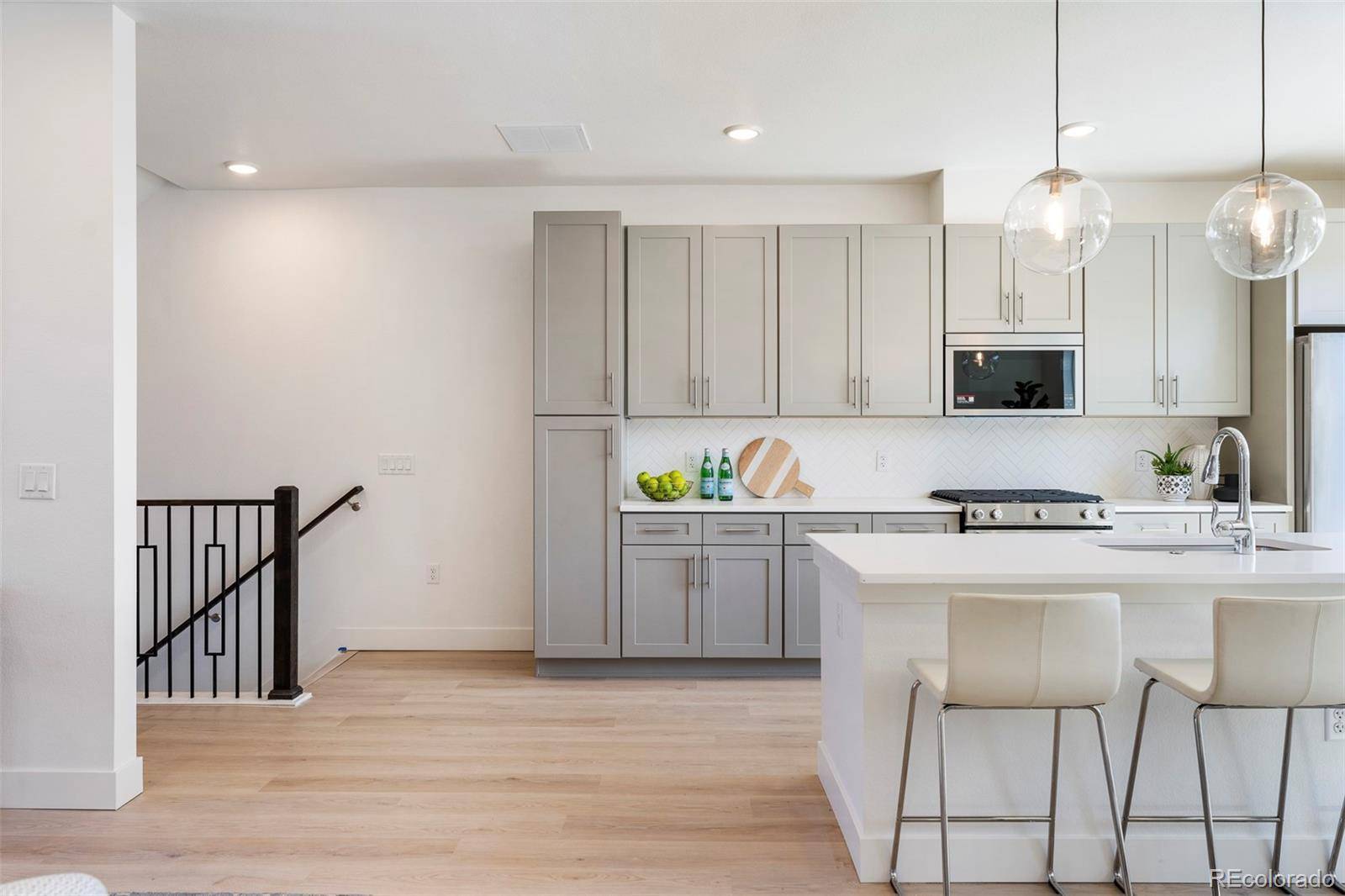 Denver, CO 80230,22 Oneida CT