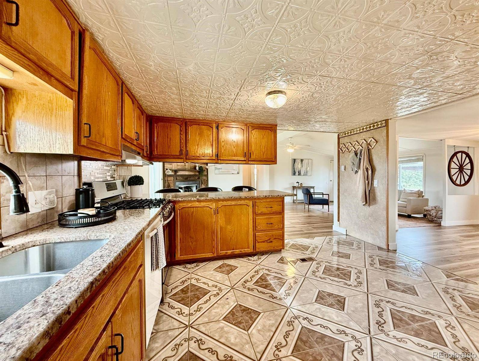Deer Trail, CO 80105,215 7th AVE